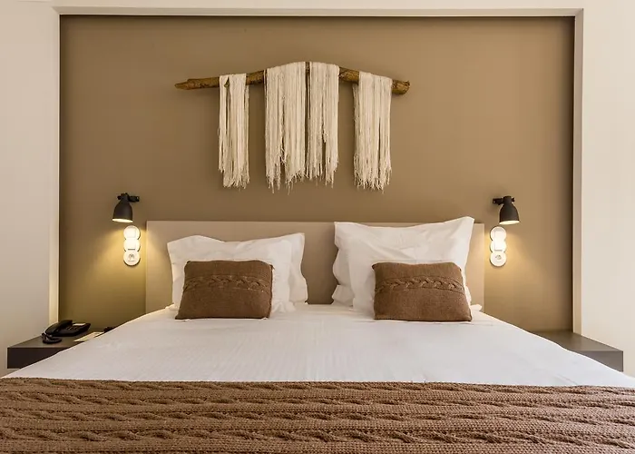 Purala - Wool Valley & Hotel